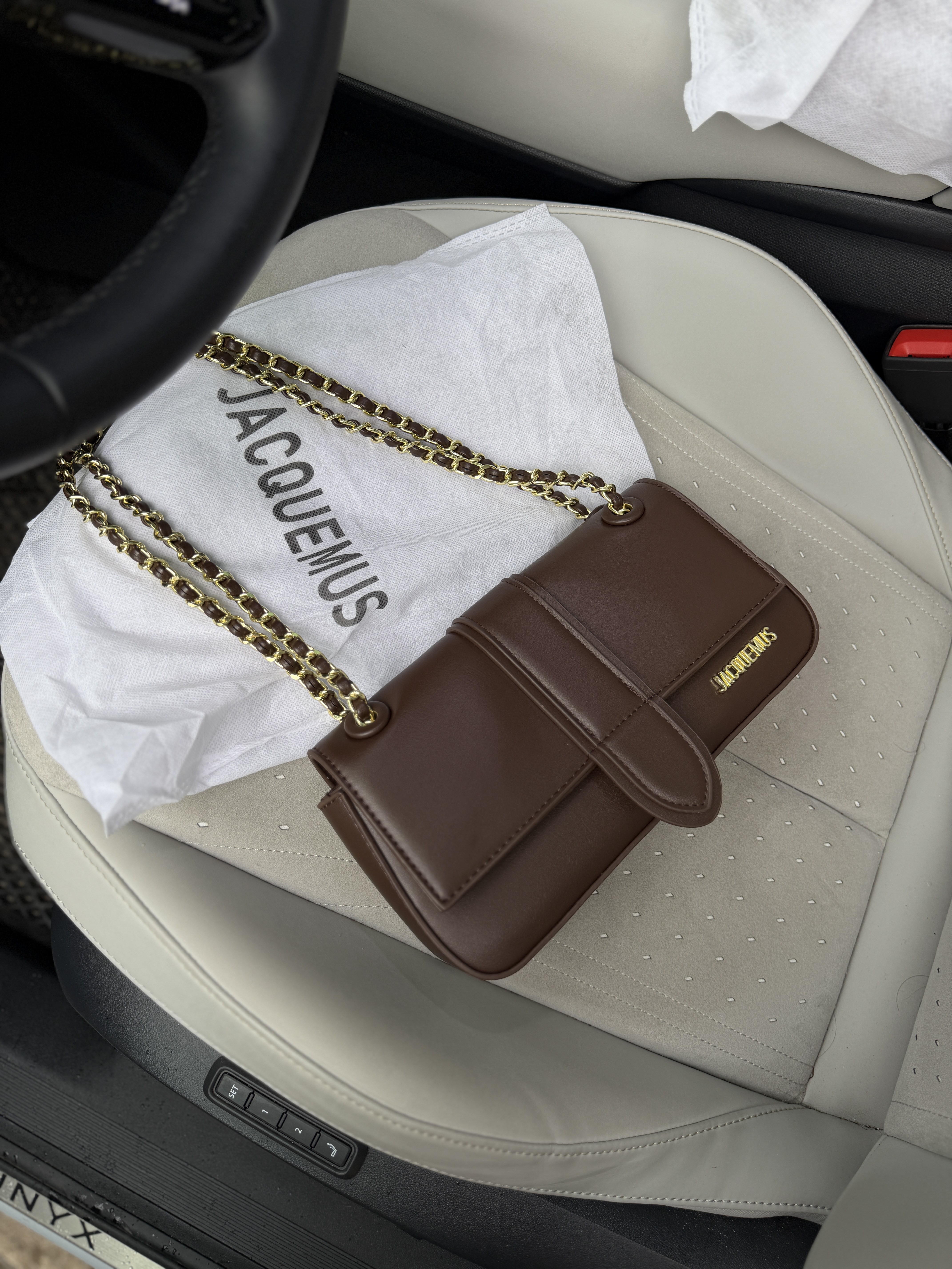 Сумка " Jacquemus " широка — фото 2