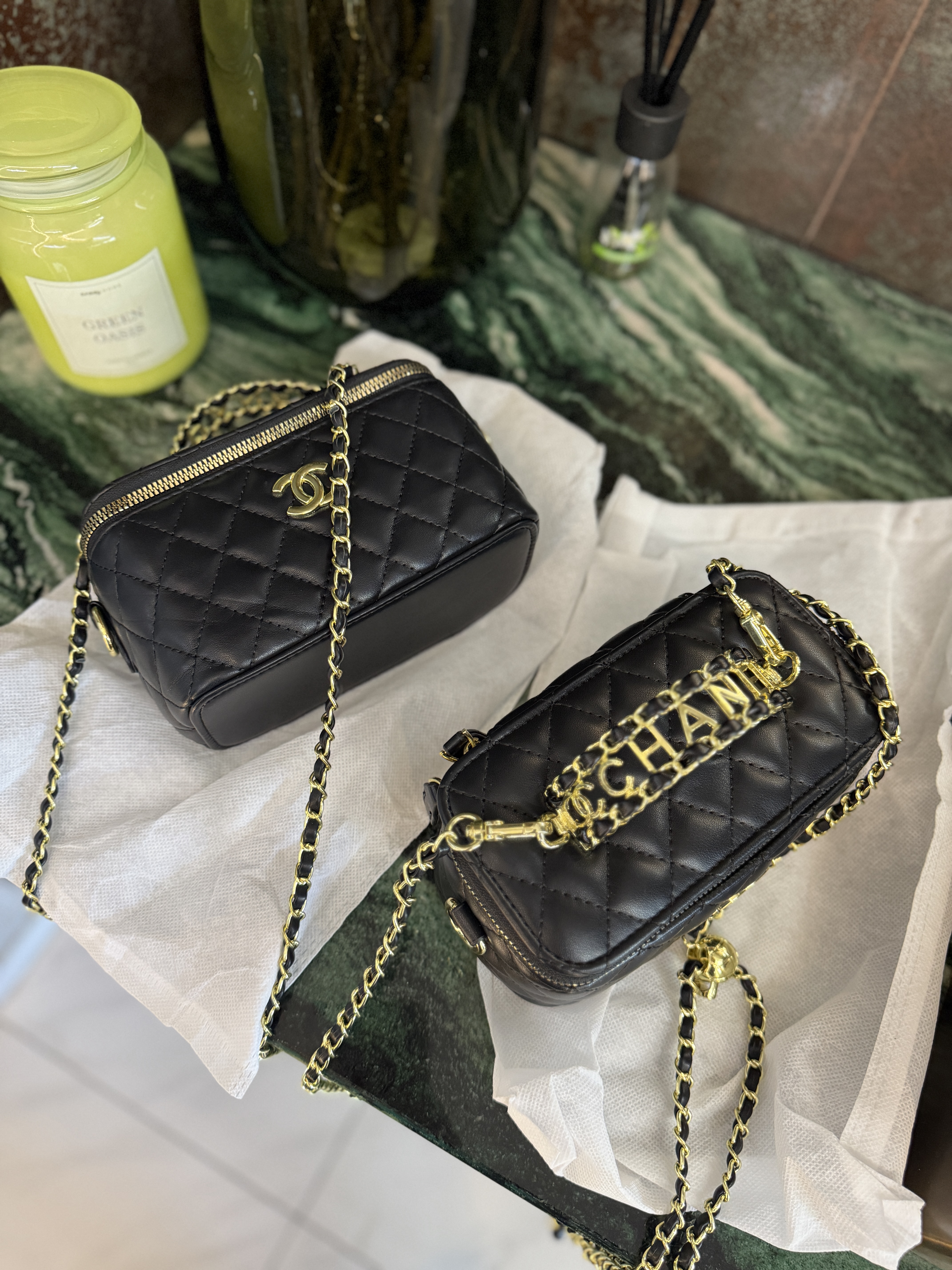 Сумка " Chanel " з брендовою ручкою