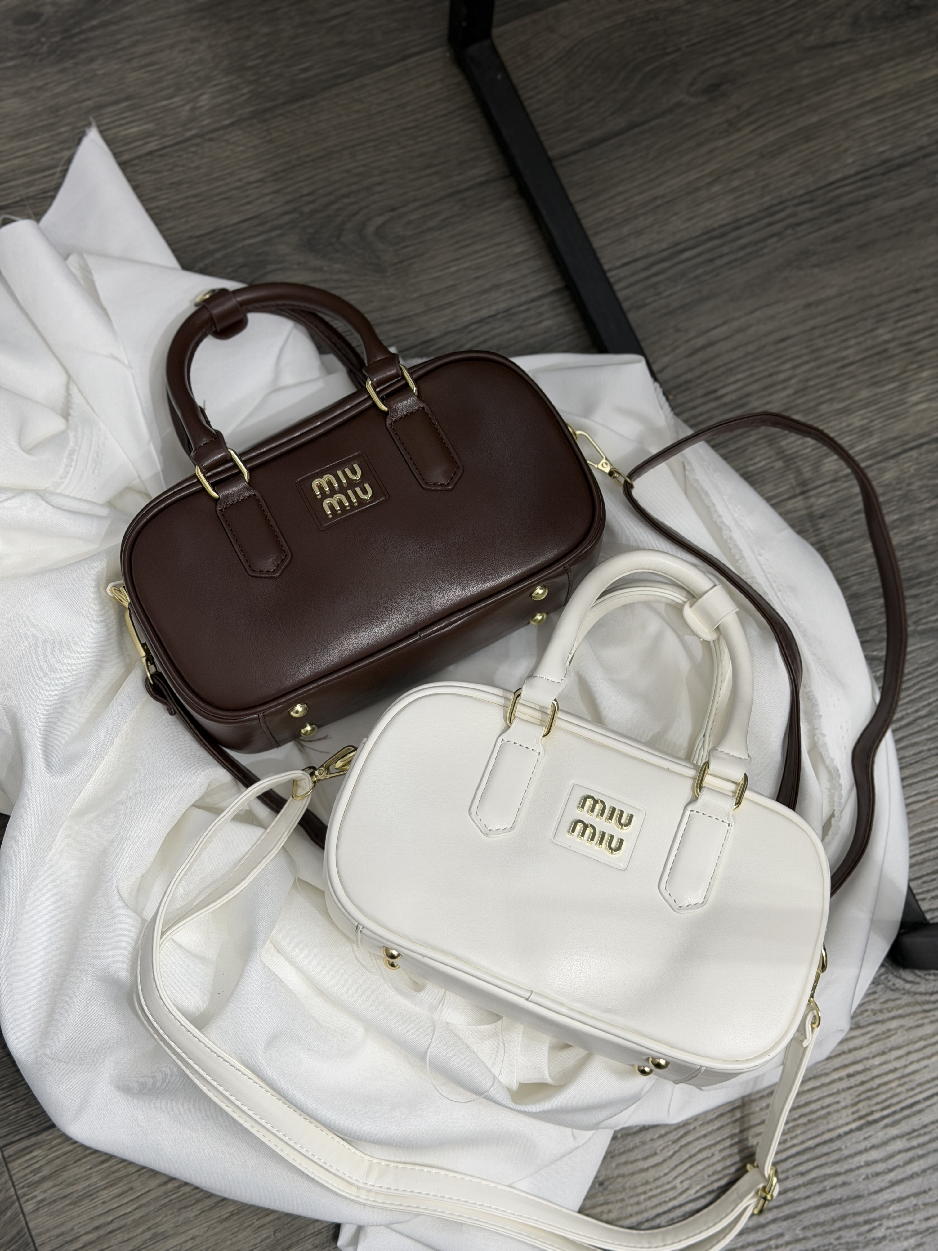 Сумка " Miu miu " гладка