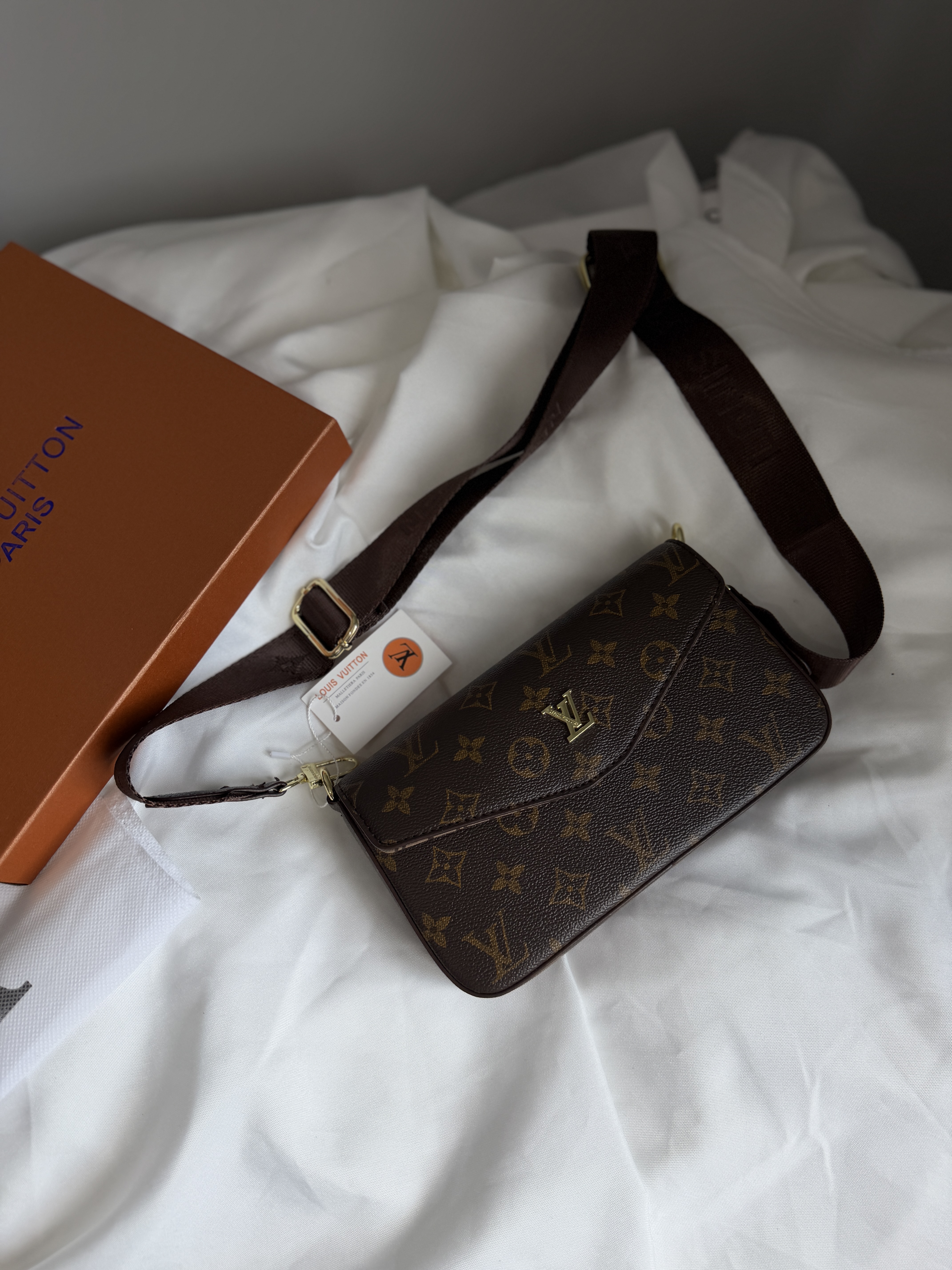 Сумка " LV " комплект 4 в 1 — фото 5