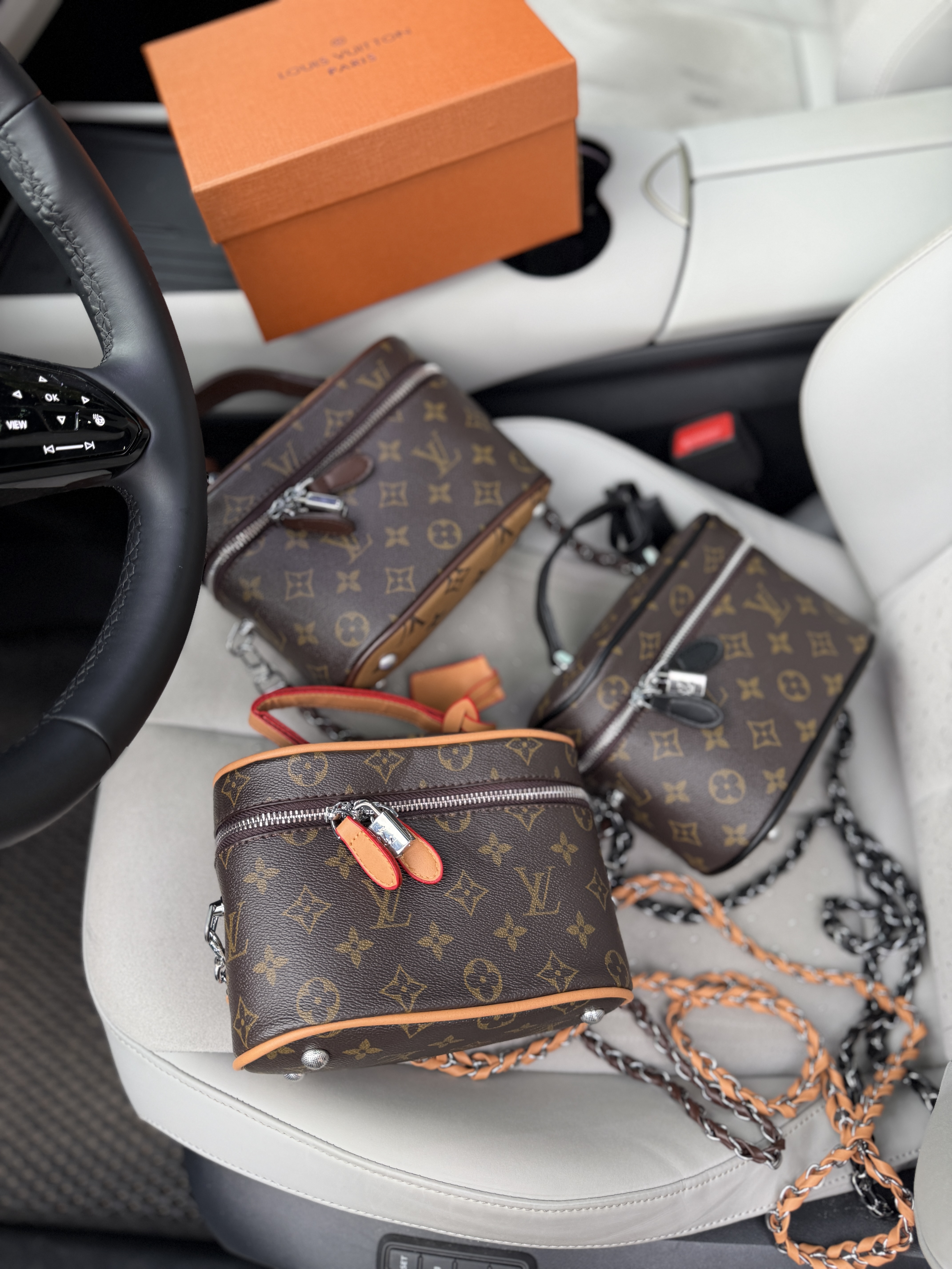 Сумка " LV " бочонок срібна фурнітура — фото 5