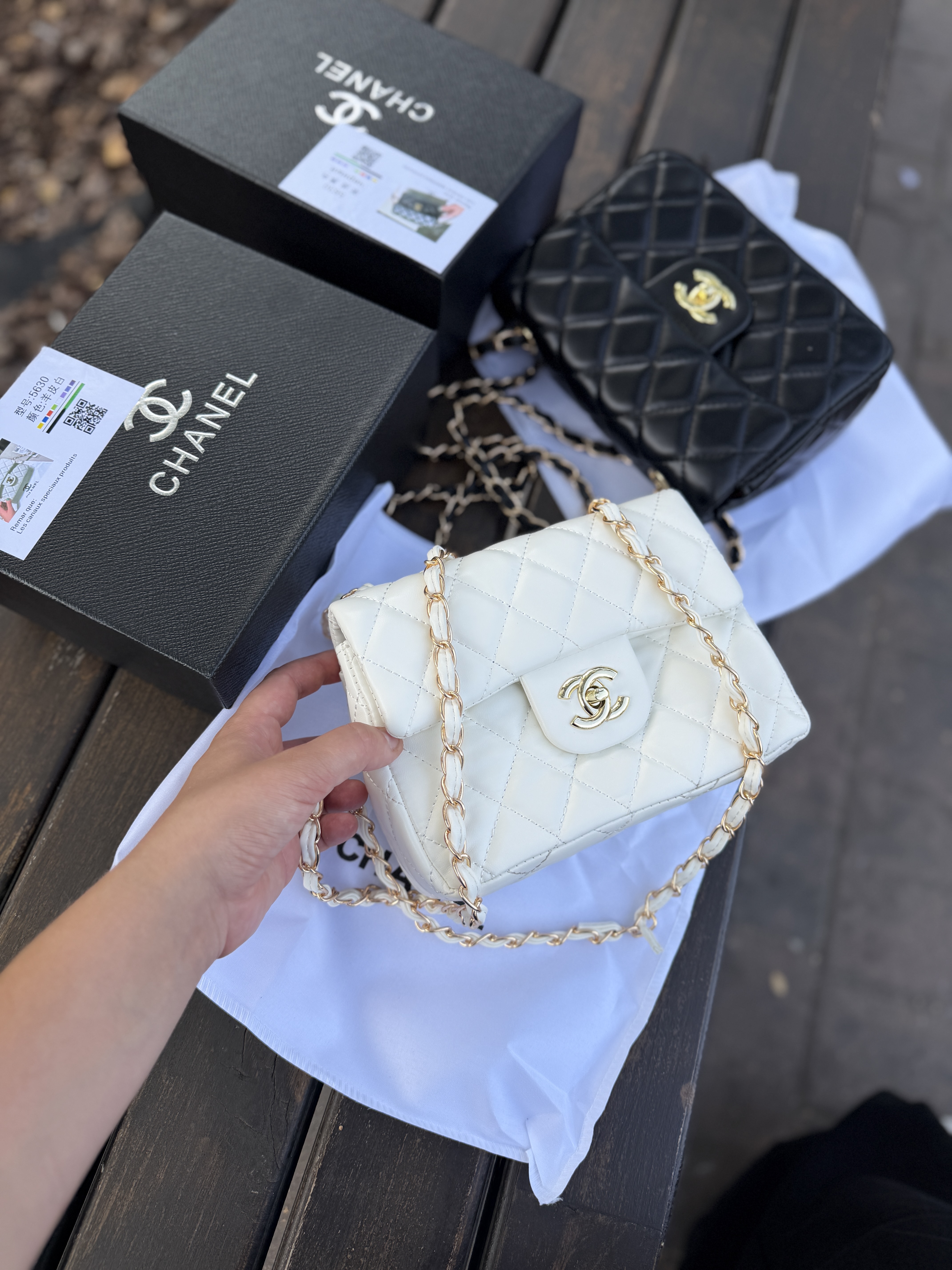 Сумка " Chanel " маленька з коробкою — фото 4