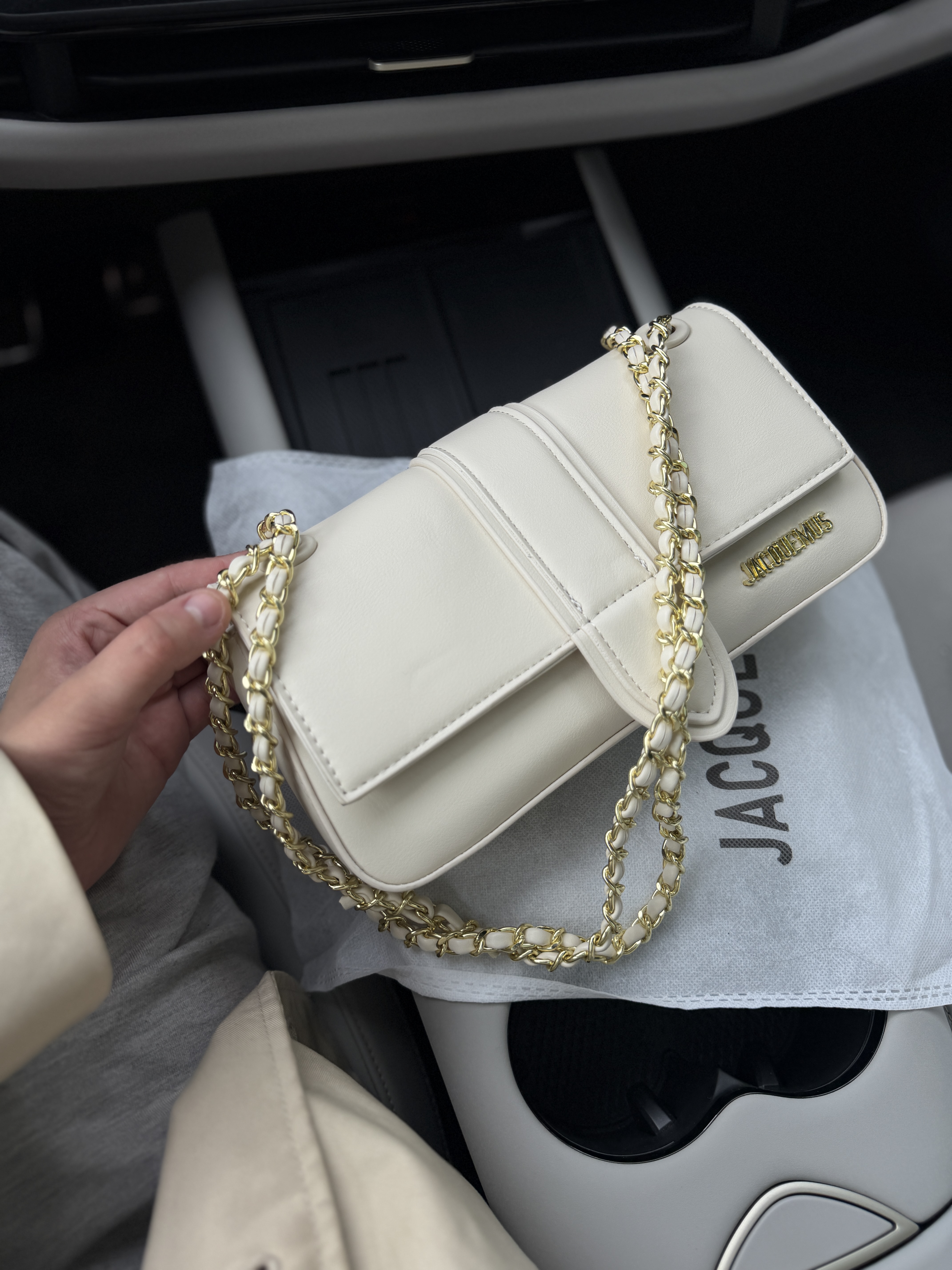 Сумка " Jacquemus " широка — фото 3