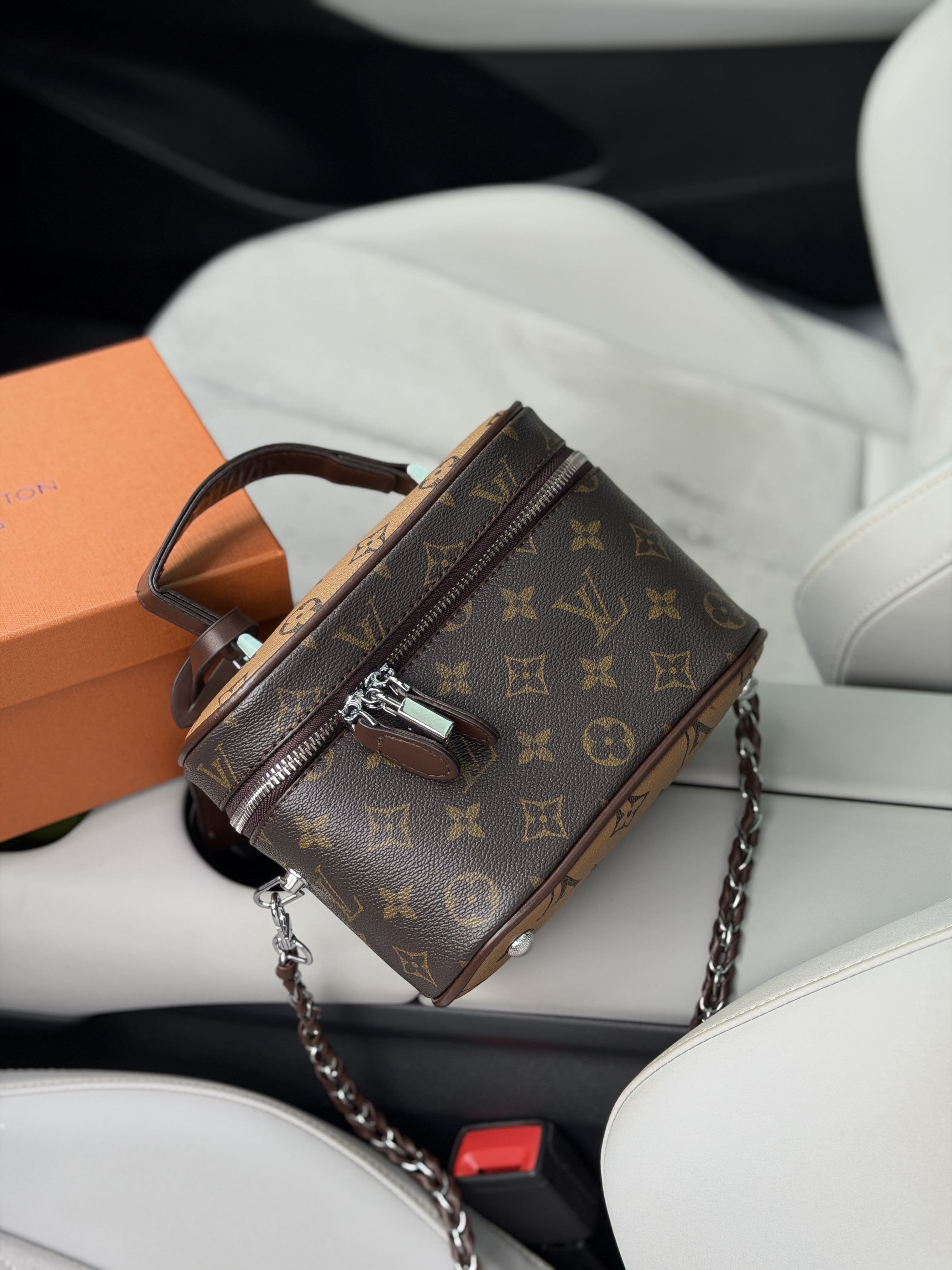 Сумка " LV " бочонок срібна фурнітура — фото 6